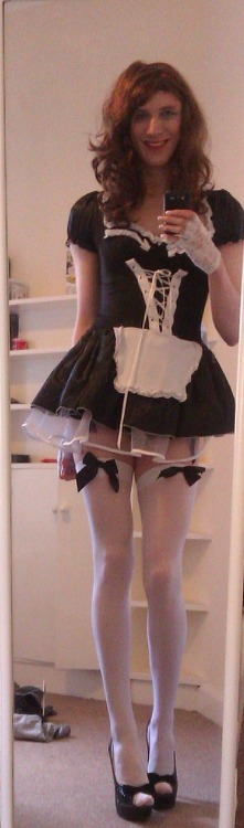crossdresser maid
